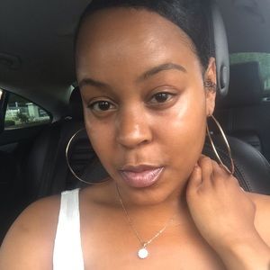 Meet your Posher, Cris